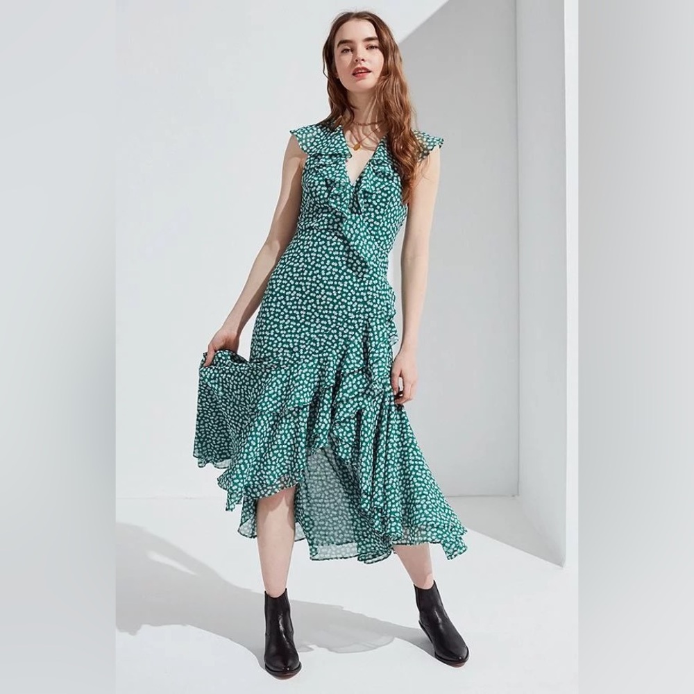 Cameo Collective Be About You Ruffle Midi Dress Size M